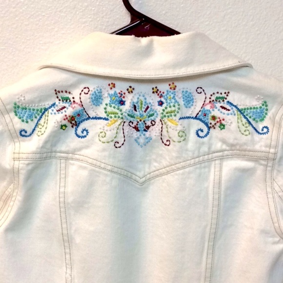 Old Navy Jackets & Blazers - 🎯OLD NAVY Jean Jacket (Adult)🎯